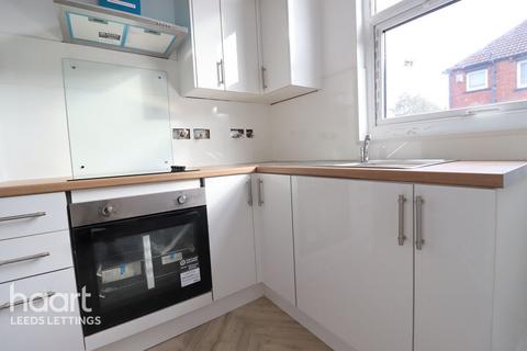 undefined, Longroyd Grove, Leeds