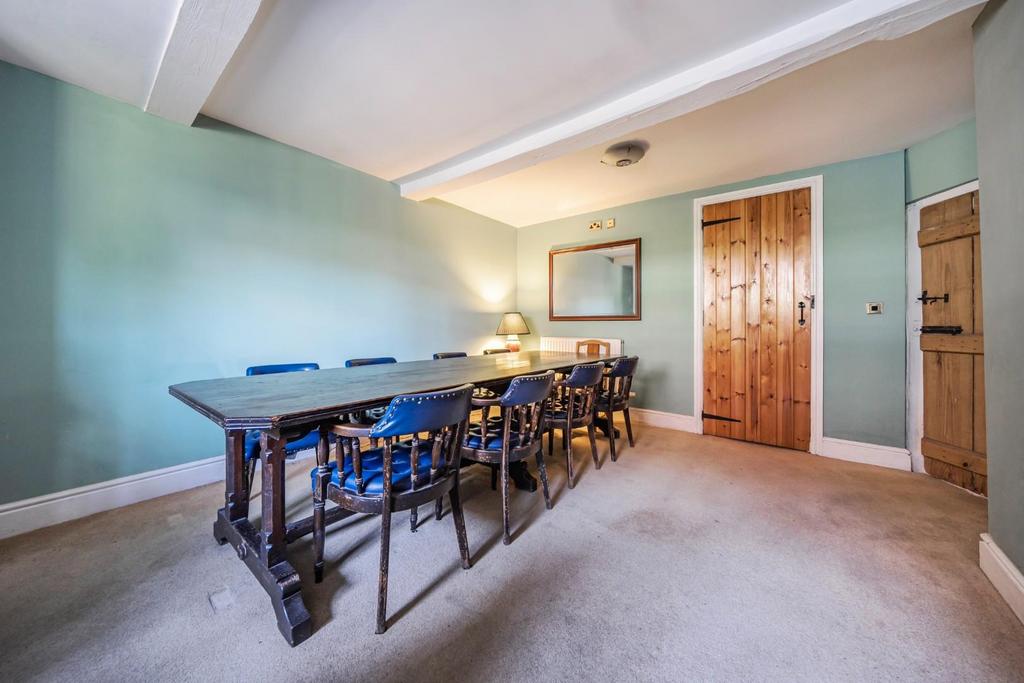 Dining Room.jpg