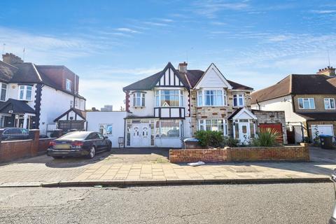 6 bedroom house of multiple occupation for sale, Clarendon Gardens, Wembley, HA9