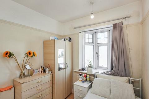 6 bedroom house of multiple occupation for sale, Clarendon Gardens, Wembley, HA9