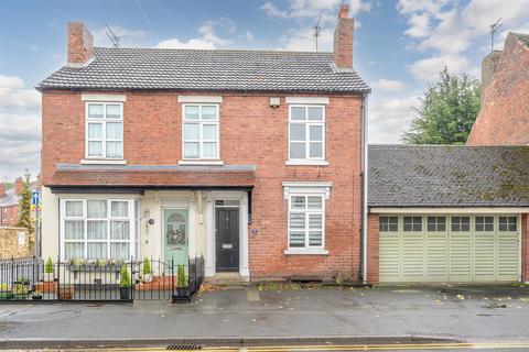 High Street, Wall Heath, DY6 0HA