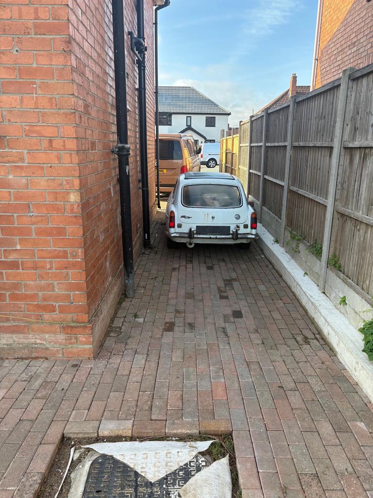 Side access
