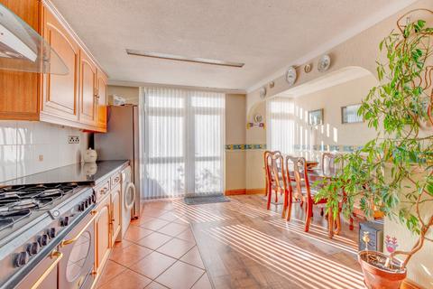 4 bedroom terraced house for sale, Grendon Close, Matchborough West, Redditch, B98