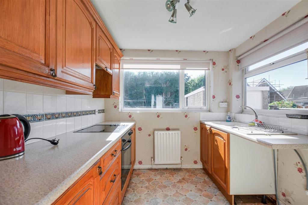 Kitchen 1.jpeg