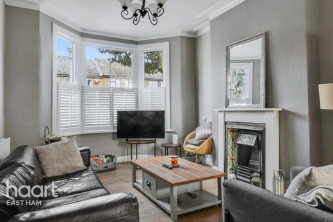 3 bedroom end of terrace house for sale, Masterman Road, LONDON