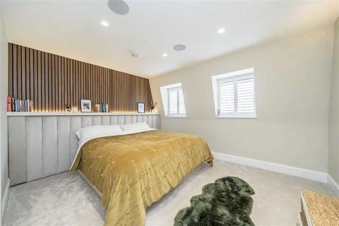 undefined, King George Street, London SE10