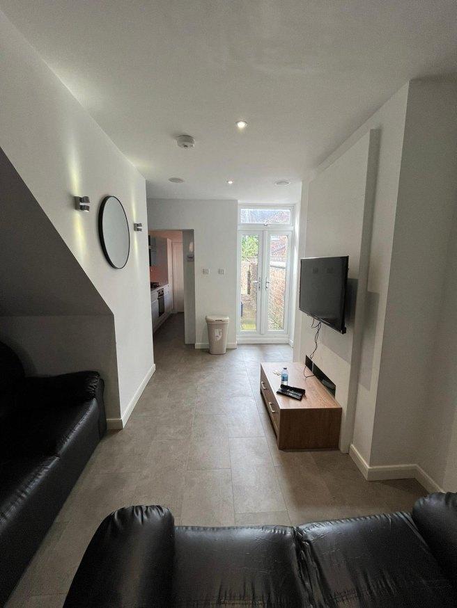 Watford-street-st4-2ew-992545