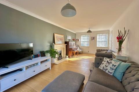 10 Acorn Close, Heybridge, Maldon, CM9 4PG