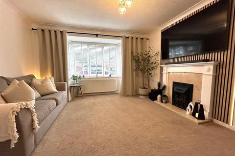 undefined, Rowan Close, Evesham