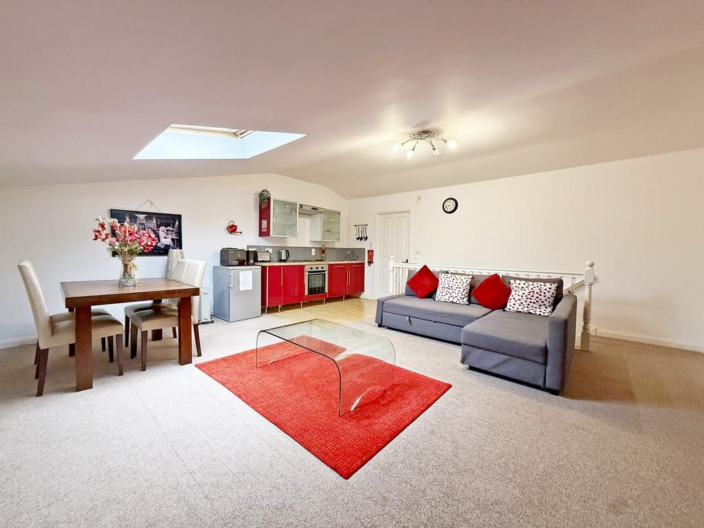 Lounge/Kitchen