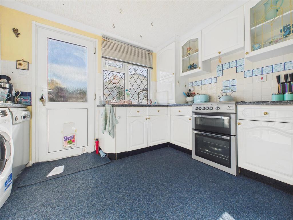 CAM02453 G0-PR0177-STILL009.jpg
