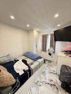 5 bedroom terraced house for sale, Gordon Road, Southall