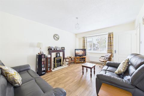 2 bedroom semi-detached bungalow for sale, Modern home in quiet Clevedon cul-de-sac