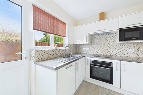 2 bedroom semi-detached bungalow for sale, Modern home in quiet Clevedon cul-de-sac