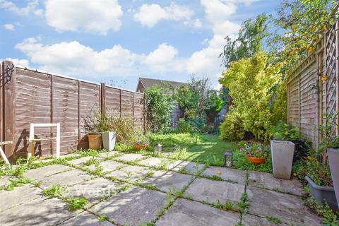2 bedroom semi-detached house for sale, Farleys Way, Peasmarsh, Rye, East Sussex