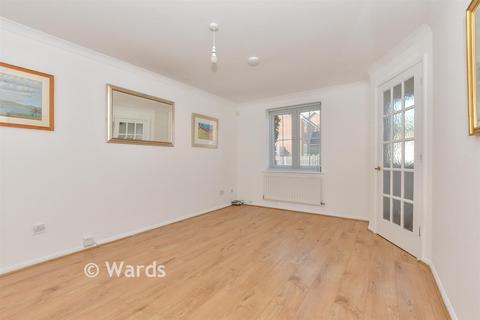 2 bedroom semi-detached house for sale, Farleys Way, Peasmarsh, Rye, East Sussex