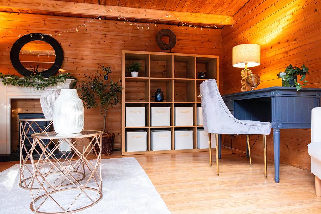 Log Cabin