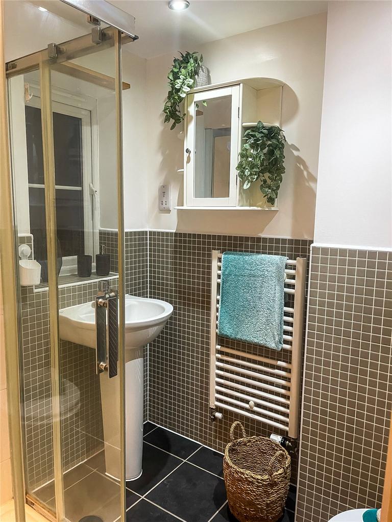Ensuite