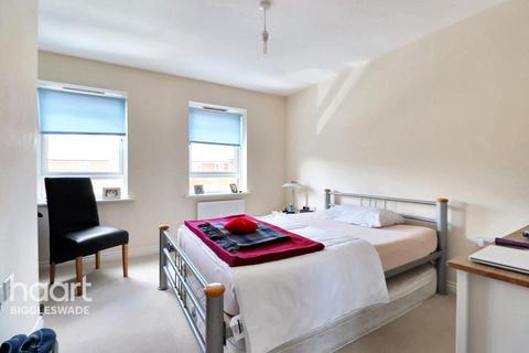 2 bedroom coach house for sale, Jupiter Way, Biggleswade