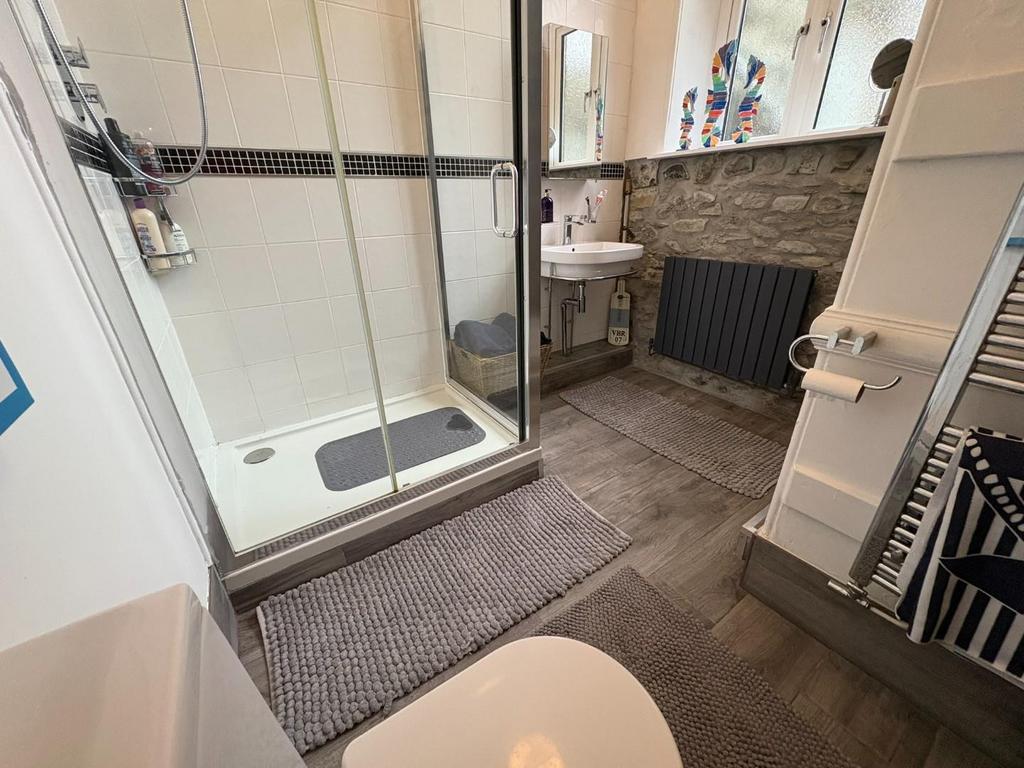 Bathroom.JPEG