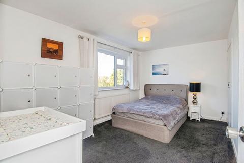 10 Aylestone Drive, Hereford, HR1 1HT