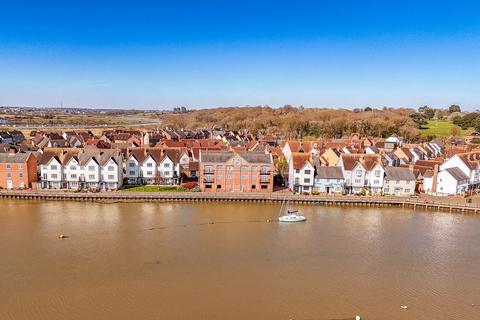 2 bedroom apartment for sale, West Quay, Wivenhoe, Colchester, CO7