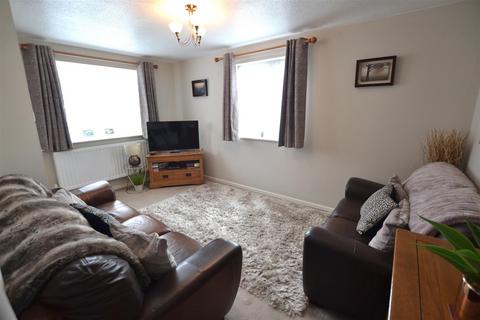 2 bedroom semi-detached house for sale, Battlebridge Close, Leominster