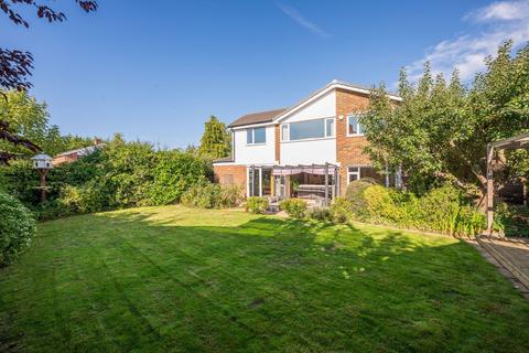 17 Mere Close, Orpington, BR6 8ES