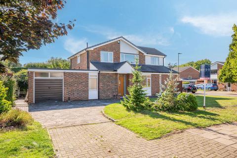 17 Mere Close, Orpington, BR6 8ES