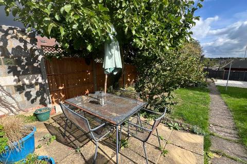 2 bedroom terraced house for sale, Stanley Street, Rothwell, Kettering