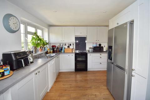 4 bedroom semi-detached house for sale, Weald Close, Weald, Sevenoaks, TN14