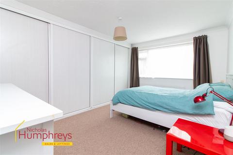 2 bedroom detached bungalow for sale, St. Just Close, Ferndown