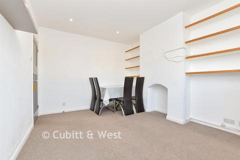 undefined, Wrythe Lane, Carshalton SM5