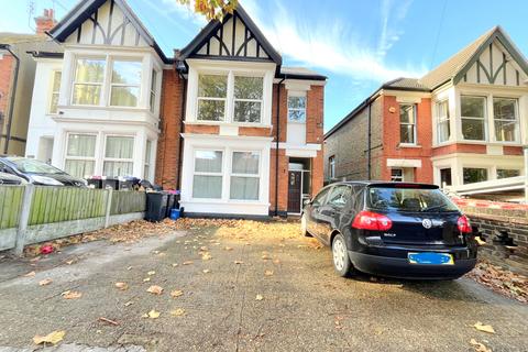 undefined, Boston Avenue, Southend-on-Sea SS2