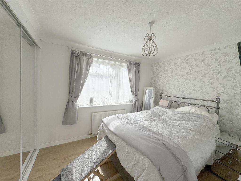 Bedroom (Grd Floor)