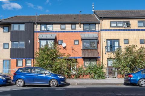 3 bedroom terraced house for sale, Sculcoates Lane, Hull HU5