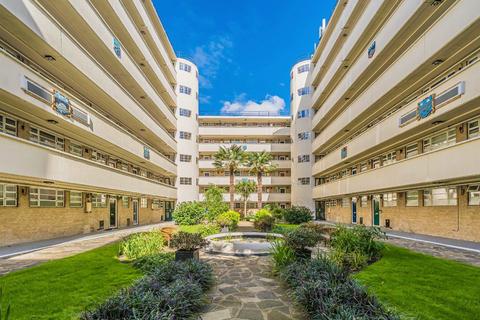 2 bedroom flat for sale, Sheen Road, Richmond TW9