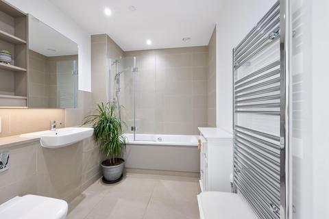 1 bedroom apartment for sale, Arden Mansions, Sleaford Street, SW8