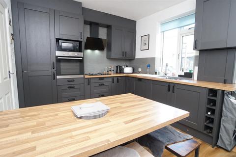 12 Mexborough Road, Bradford, BD2 1BL