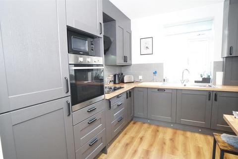 12 Mexborough Road, Bradford, BD2 1BL