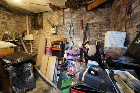 12 Mexborough Road, Bradford, BD2 1BL