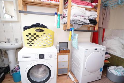 12 Mexborough Road, Bradford, BD2 1BL