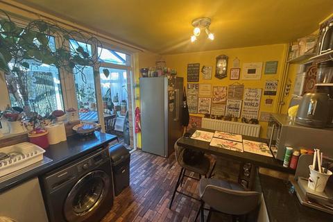 14 Teviot Close, Corby, NN17 2HY