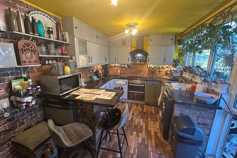 14 Teviot Close, Corby, NN17 2HY