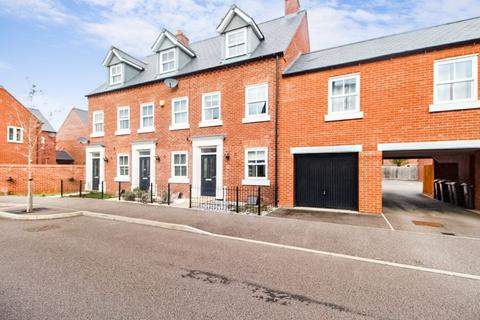 3 bedroom terraced house for sale, Wilfrid Lane, Great Denham, Bedford