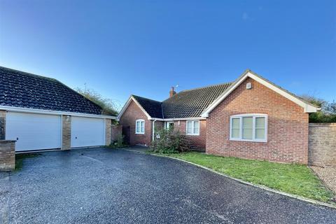 undefined, Mill Orchard, Pulham Market