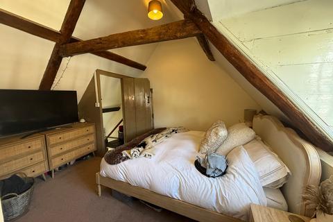 2 bedroom terraced house to rent, High Street, Milton Keynes MK11