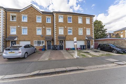 undefined, Corban Road, Hounslow TW3