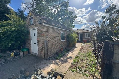 undefined, Ashgrove Road, Ashford TW15