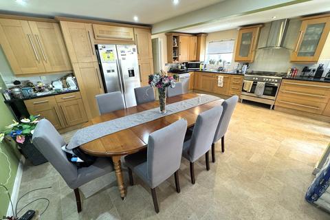 undefined, Ashgrove Road, Ashford TW15